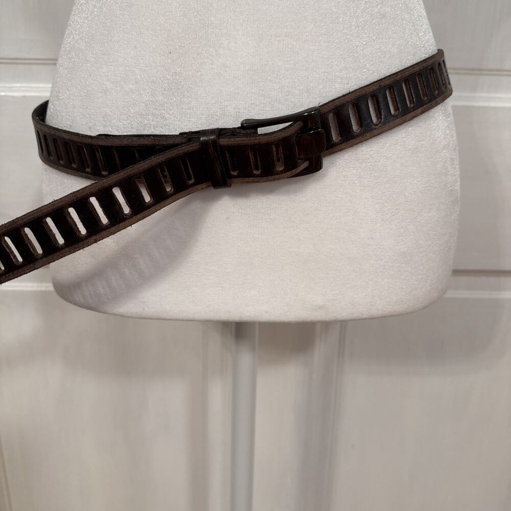 Women’s Linea Pelle wood articulated belt. G Leather Size M-L